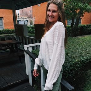 FREE PEOLE ivory vneck sweater size S